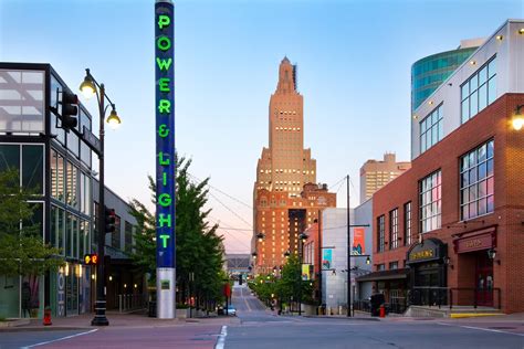 A Guide to Downtown KC and the Power & Light .